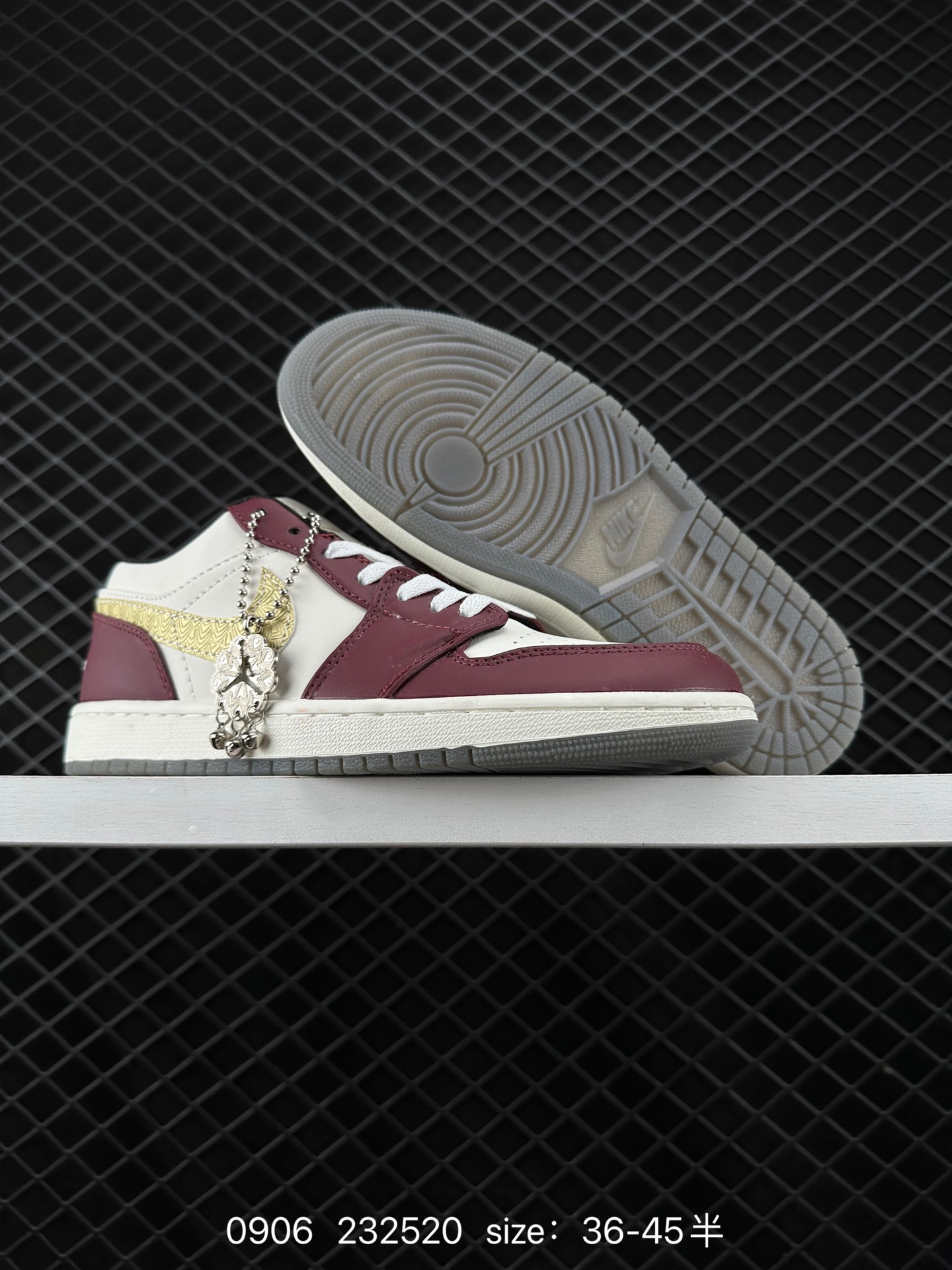 Air Jordan 1 Low AJ1